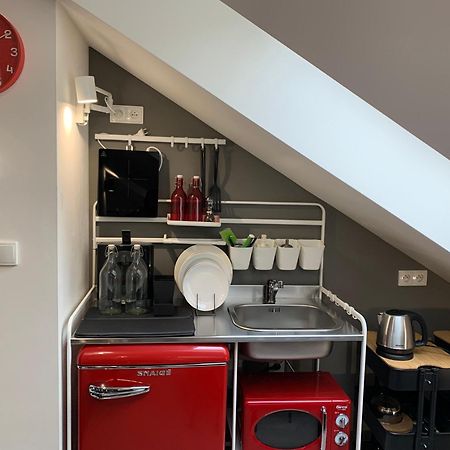 Cozy Friendly Place With Free Parking Praag Buitenkant foto