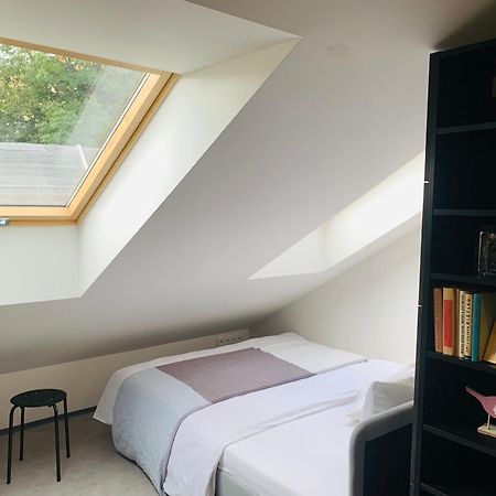 Cozy Friendly Place With Free Parking Praag Buitenkant foto