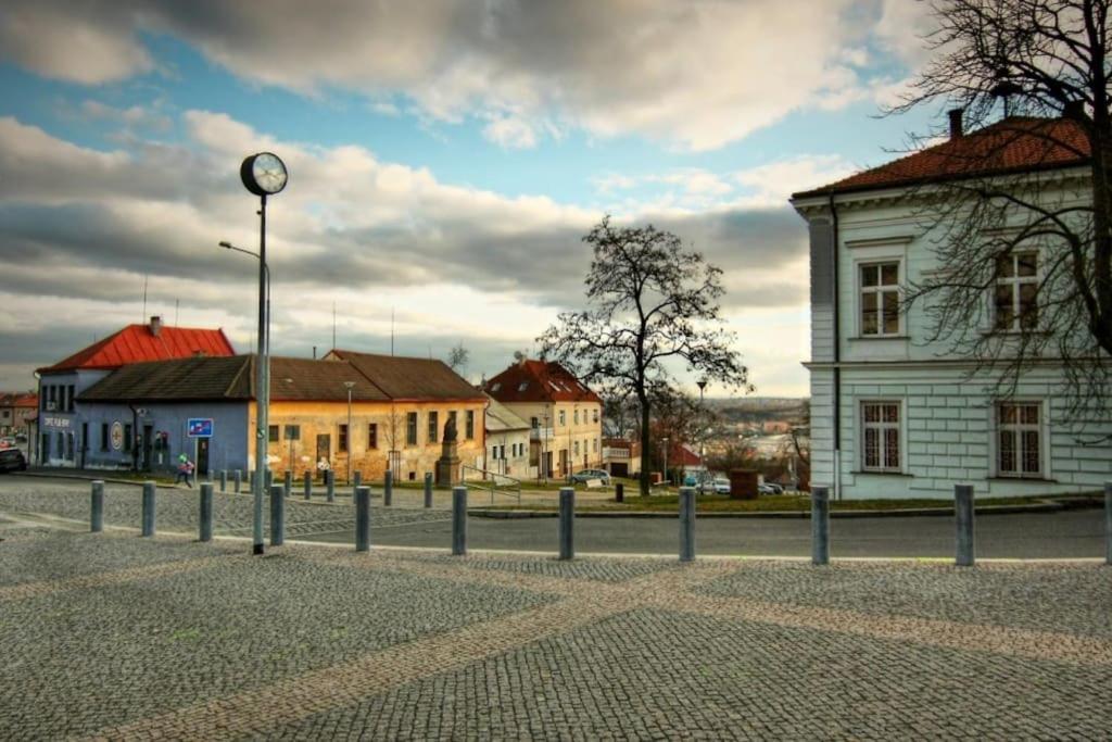 Cozy Friendly Place With Free Parking Praag Buitenkant foto